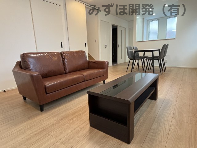 山形市富の中2丁目3-26-5の居間・リビング|家具プレゼント中！