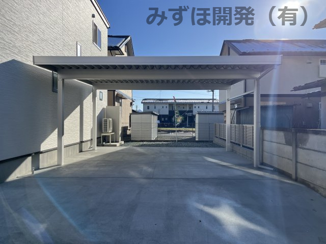 山形市富の中2丁目3-26-5の玄関