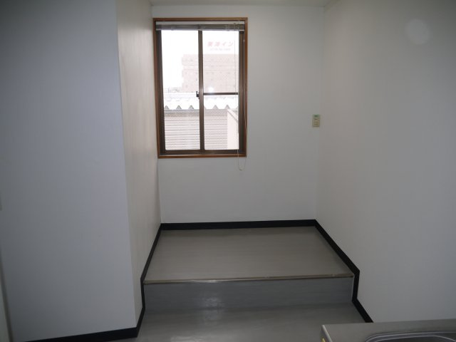 八城ビルの内装