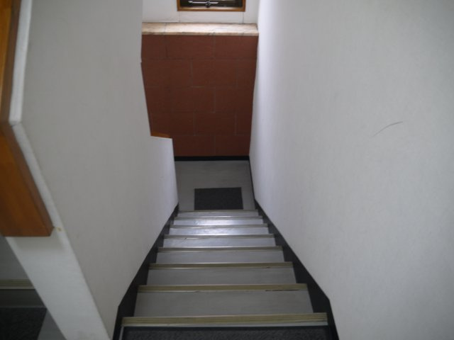 八城ビルの内装