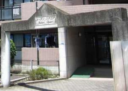 川崎市多摩区菅馬場２丁目の賃貸マンションのエントランス