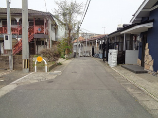 【前面道路含む現地写真】