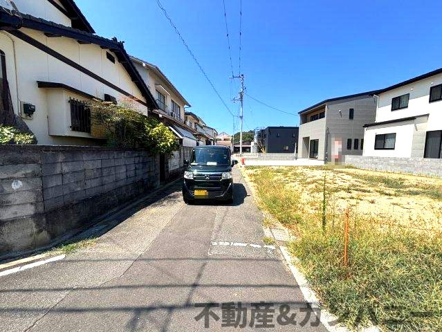 石風呂町のおトチ1号地　松山市石風呂町売土地の前面道路含む現地写真|前面道路含む現地写真です