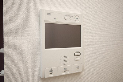 【セキュリティ】 | SERENiTE福島scelto | モニター付きインターホンです