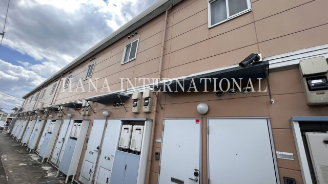 レオパレスサンジの外観