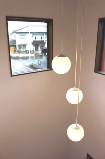 【内装】 | 早良区内野7丁目戸建 | 玄関上の吹き抜けは、明るさと開放感を持たせることできます