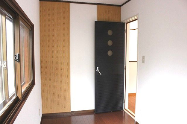 【洋室】 | 早良区内野7丁目戸建 | 2階防音室。騒音を気にせず楽器の演奏ができます！