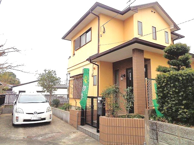 【外観】 | 春日市弥生4丁目戸建 | 黄色系の外壁がおしゃれです！