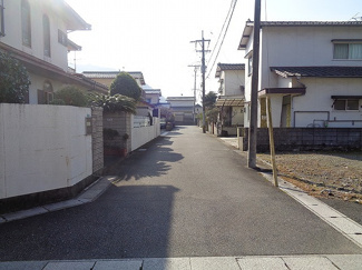 【前面道路含む現地写真】