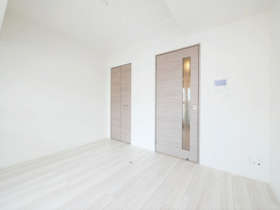 【居間・リビング】 | エスリード本町レジデンス | こちらの居間で趣味の時間をお楽しみください