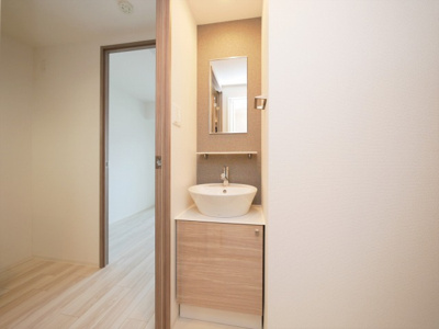 【独立洗面台】 | エスリード本町レジデンス | 独立洗面台、朝の身支度には欠かせません