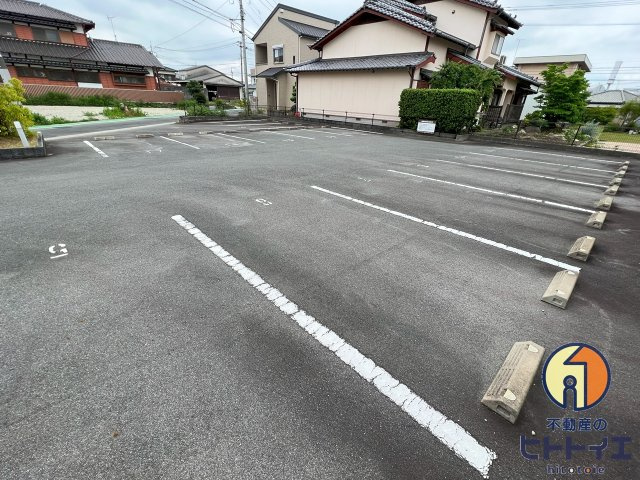 クローバーハイツの駐車場|駐車場です