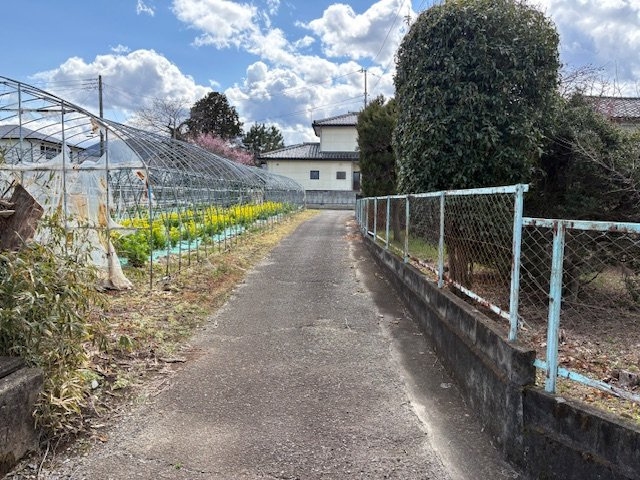 藤岡市西平井　中古1850の前面道路含む現地写真|前面道路
