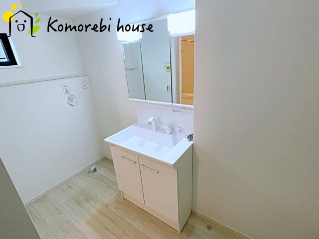 さいたま市見沼区蓮沼　8期　新築一戸建て　KIS　01の独立洗面台