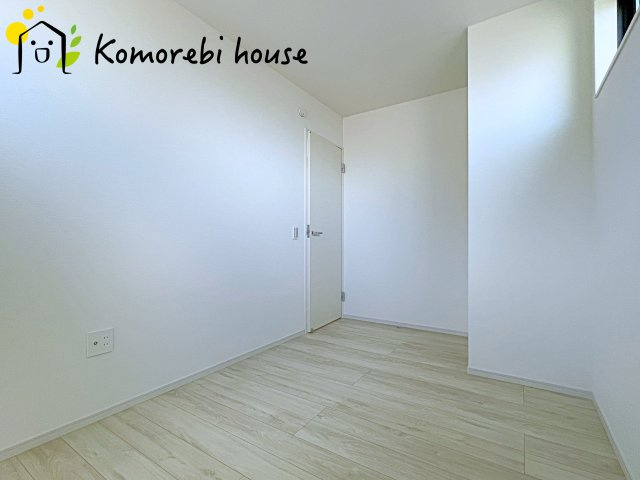 さいたま市見沼区蓮沼　8期　新築一戸建て　KIS　01の洋室