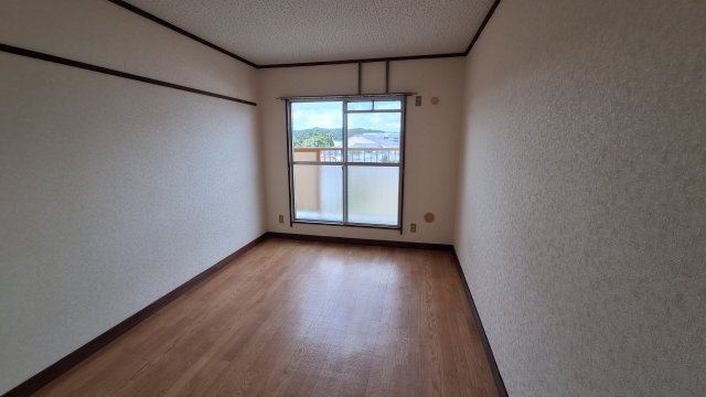 第二辻ハイツの居間・リビング