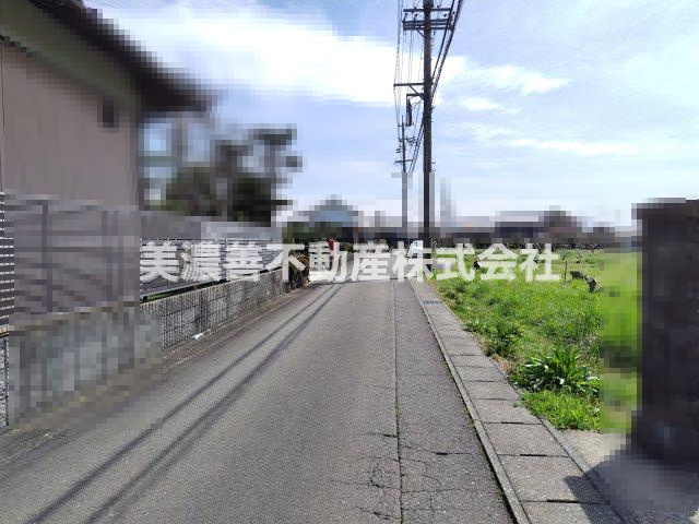 ６４８０９　本巣市七五三土地の前面道路含む現地写真