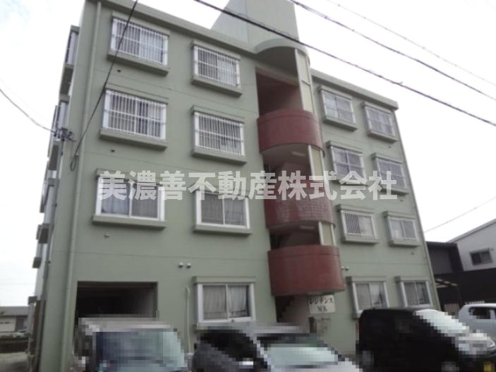 ６５１０８　岐阜市茜部新所三丁目売アパートの外観