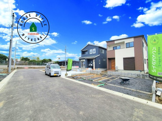 パティオニュータウン月見ヶ丘（26号棟）の前面道路含む現地写真|住宅ローン無料相談会開催中です！「総額いくらかかるの？」スタッフがお一人お一人に合ったプランで、シミュレーション致します。