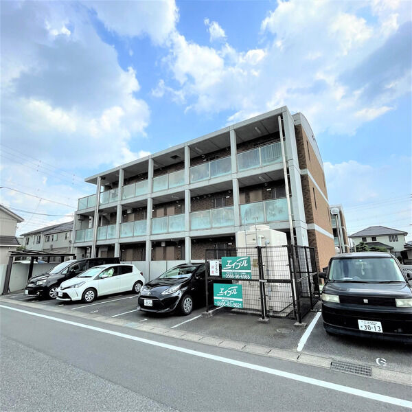 Leggero　　　刈谷市近郊の賃貸はクラスホームの駐車場