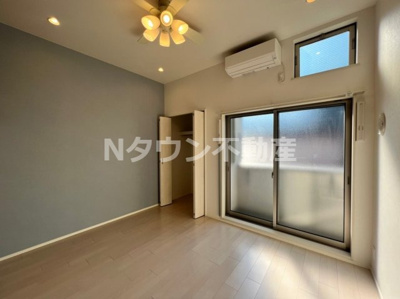 【洋室】 | ハーモニーテラス清水Ⅵ | 広々とした洋室です