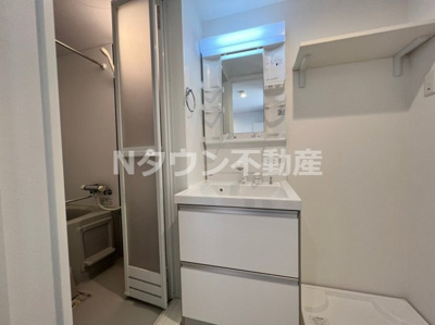 【洗面所】 | ハーモニーテラス清水Ⅵ | 明るい洗面所です