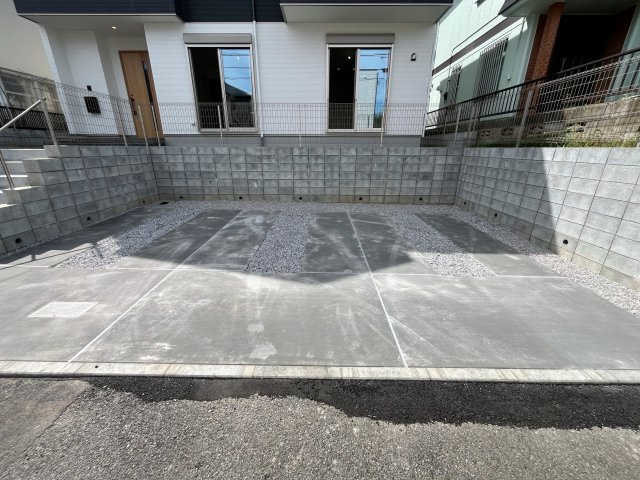 祝　成約済み　八王子市　打越町　新築戸建て　３期の駐車場|～仲介手数料無料☆八王子ひなた不動産～八王子市打越町　新築戸建て