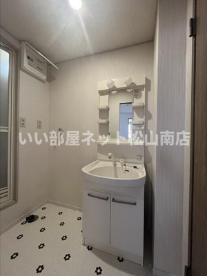 【洗面所】 | ファミール三好　B棟