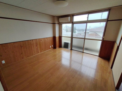 【居間・リビング】 | 山本ビル