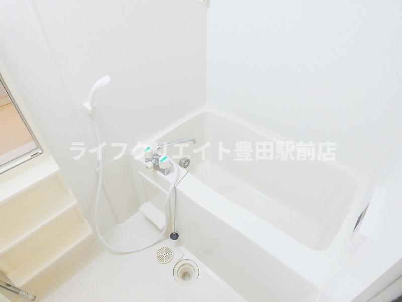 ゴールドクレストＡＢの浴室