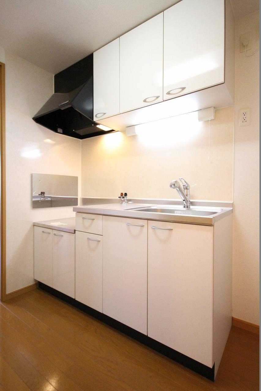 グランドパレス大久保のキッチン|※同物件の別のお部屋の写真です※