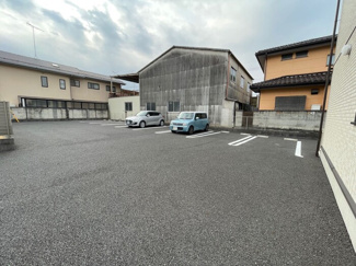 【駐車場】