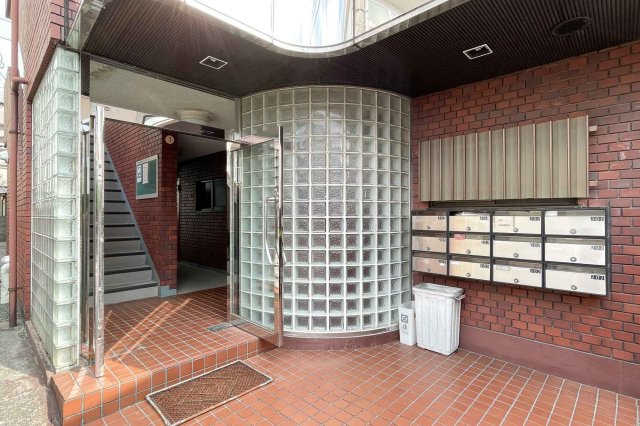 BRICKSのエントランス