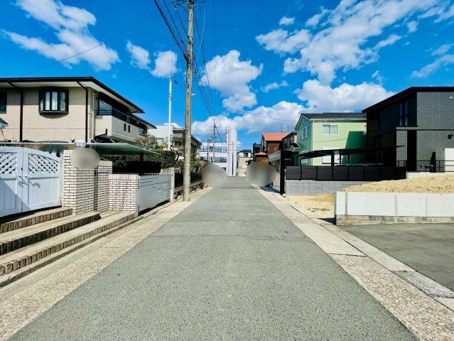 名東区よもぎ台三丁目土地の前面道路含む現地写真|前面道路②
