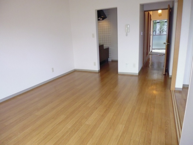 パロス135の居間・リビング