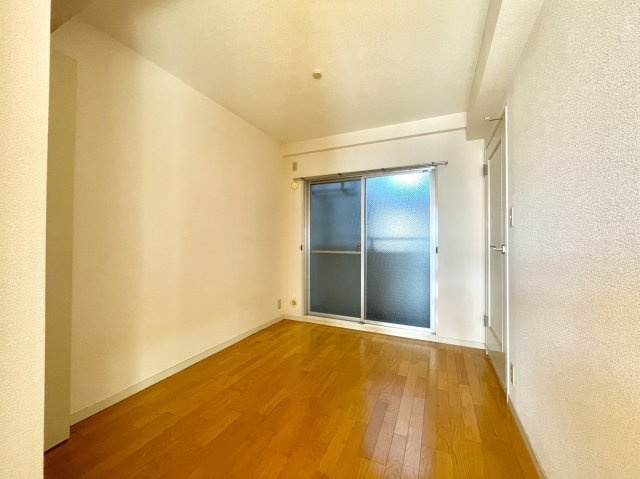 グランドメゾン住吉本町の洋室|使い勝手のいい洋室です