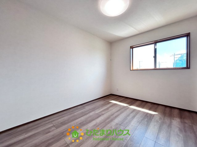 ワイウッドコート羽生市砂山第1期　新築一戸建て　07の洋室|1人一部屋の夢が叶いますね♪