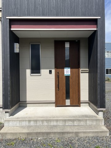 【成約特典有り】米沢市万世町牛森4150-31の玄関