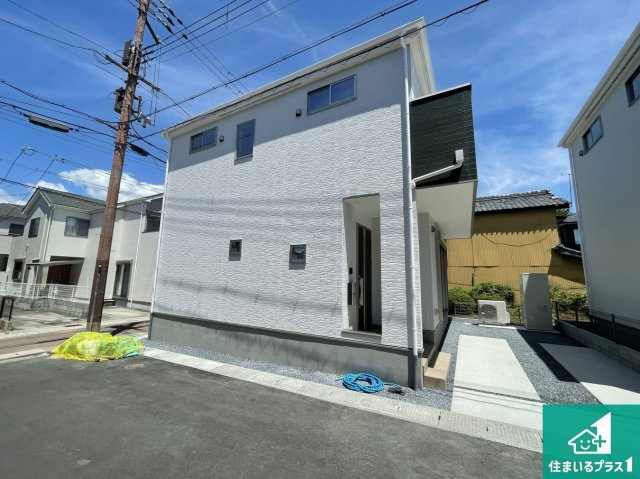 現地説明会開催　亀岡市京町　第2期　新築一戸建ての外観|安心の10年保証！外観を美しく保ち、雨水で汚れを落とします！