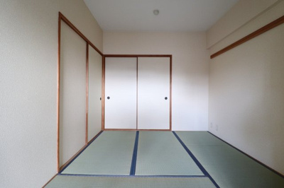 【寝室】 | サンライト鶴見