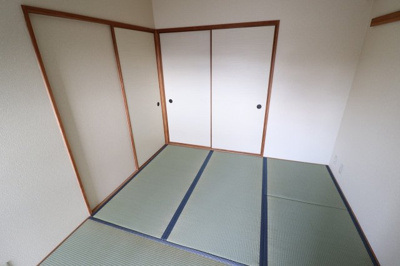【寝室】 | サンライト鶴見