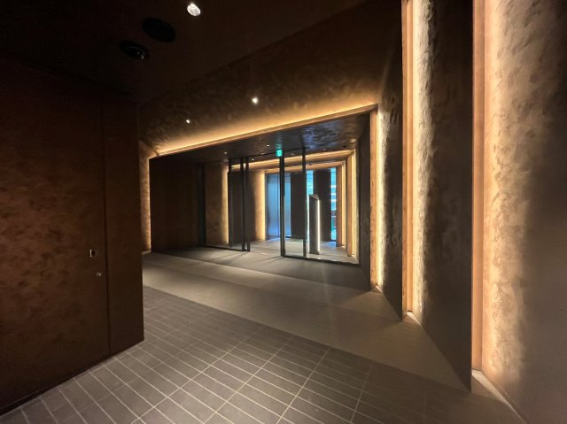 【エントランス】