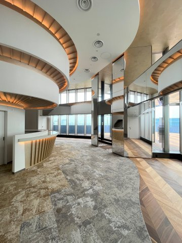 【共用施設 ROOF TOP LOUNGE】53階、54階の二層吹き抜け空間にあるラウンジ