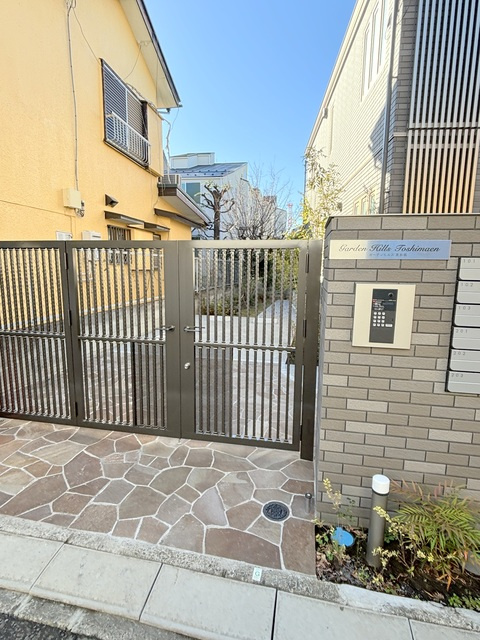 ガーデンヒルズ豊島園のエントランス|★オートロック完備★