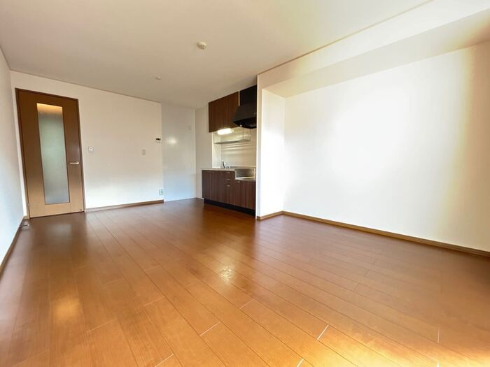 賀茂川ガーデンプレイス　Ｃの居間・リビング