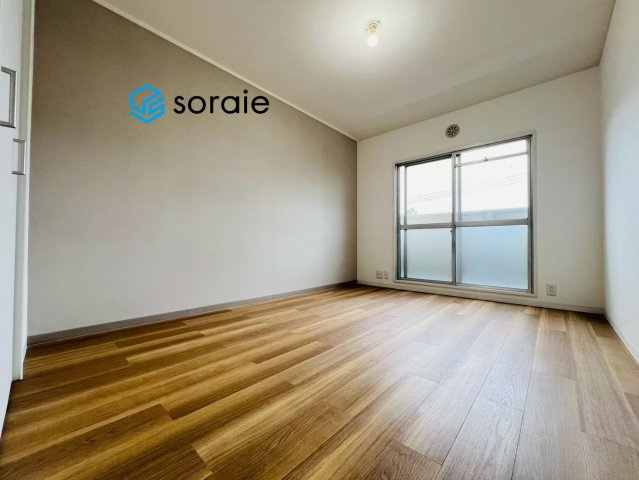 緑ハイツマンションの洋室