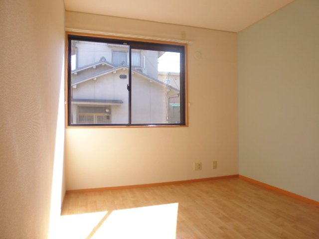 ピオーネ三宅の寝室|洋室