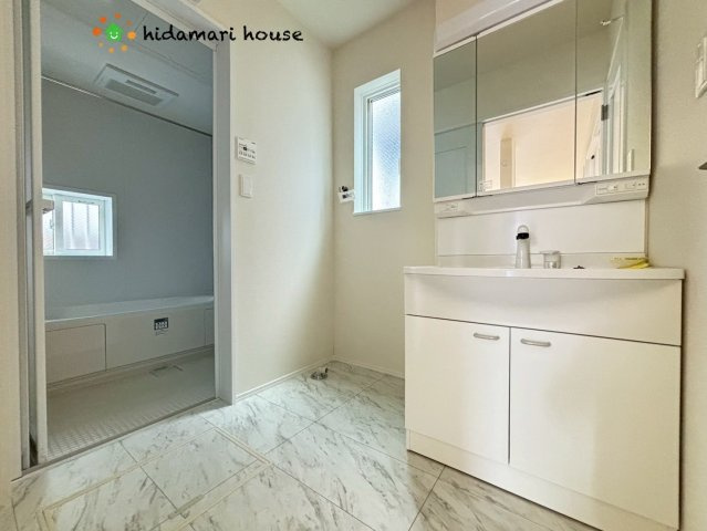 西区プラザ第2　新築戸建　ハートフルタウン01の脱衣所