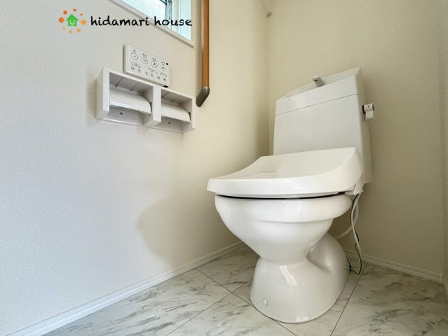 西区プラザ第2　新築戸建　ハートフルタウン01のトイレ
