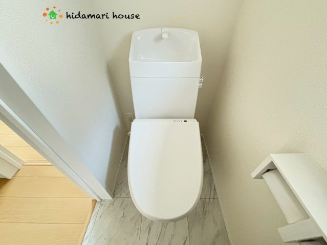 西区プラザ第2　新築戸建　ハートフルタウン01のトイレ